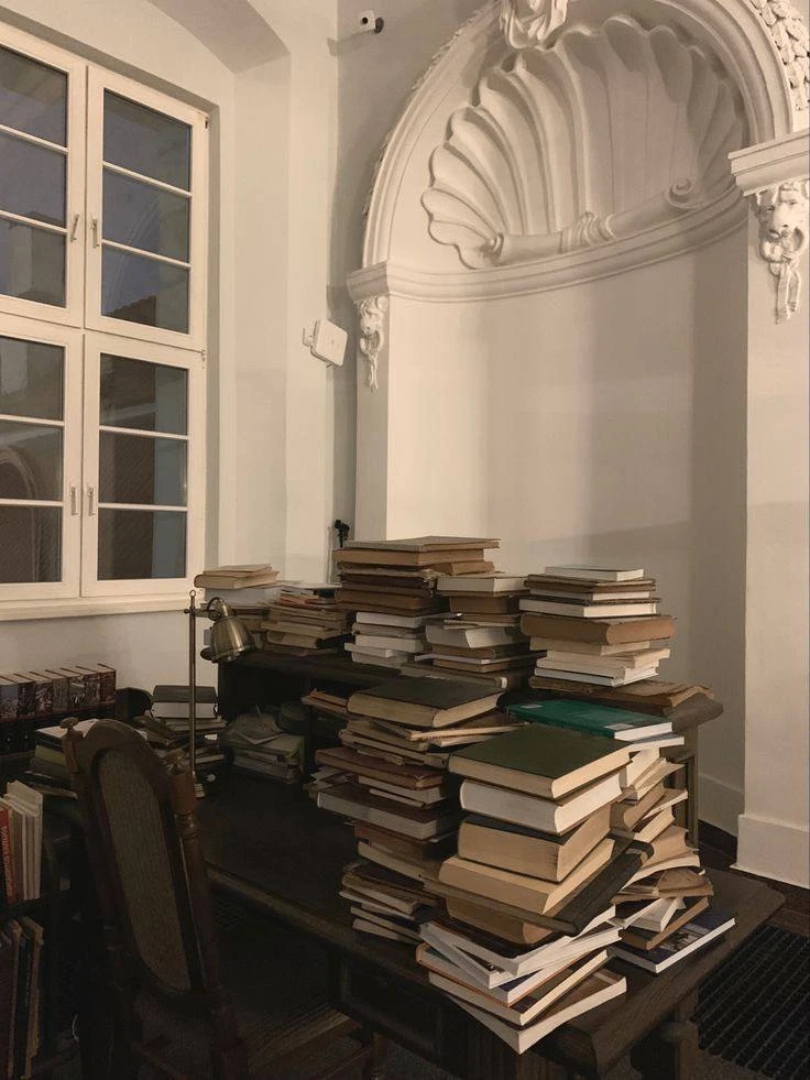 📚 книги, которые читаются залпом

~ роберто боланьо - «чилийский ноктюрн»
~ франсуаза саган - «здра