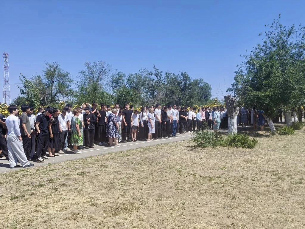 🚨🔥 Учебная эвакуация в Эльтонской школе: тренировка по пожарной безопасности прошла успешно! 🔥🚨
