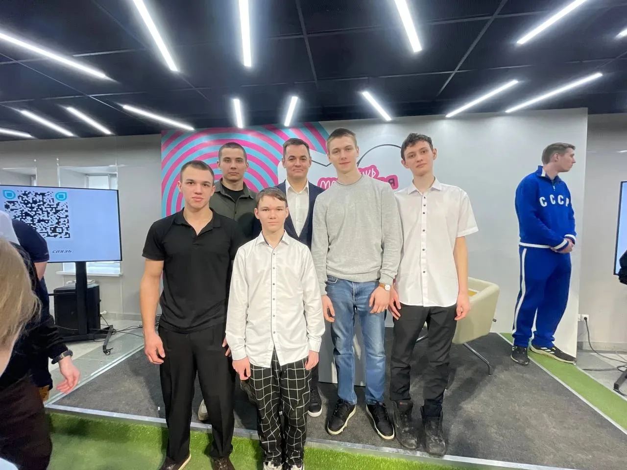 ⚽️ Встреча активистов ОАТК с президентом ФК «Оренбург»!  17 марта студенты ГАПОУ «ОАТК им. В. Н. Бев