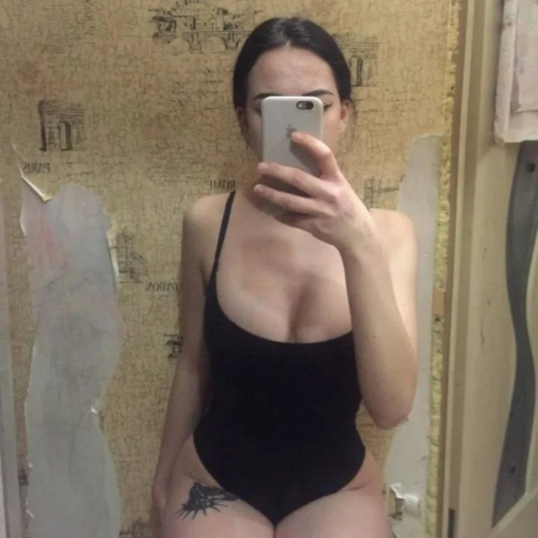 👧 Катя, 21