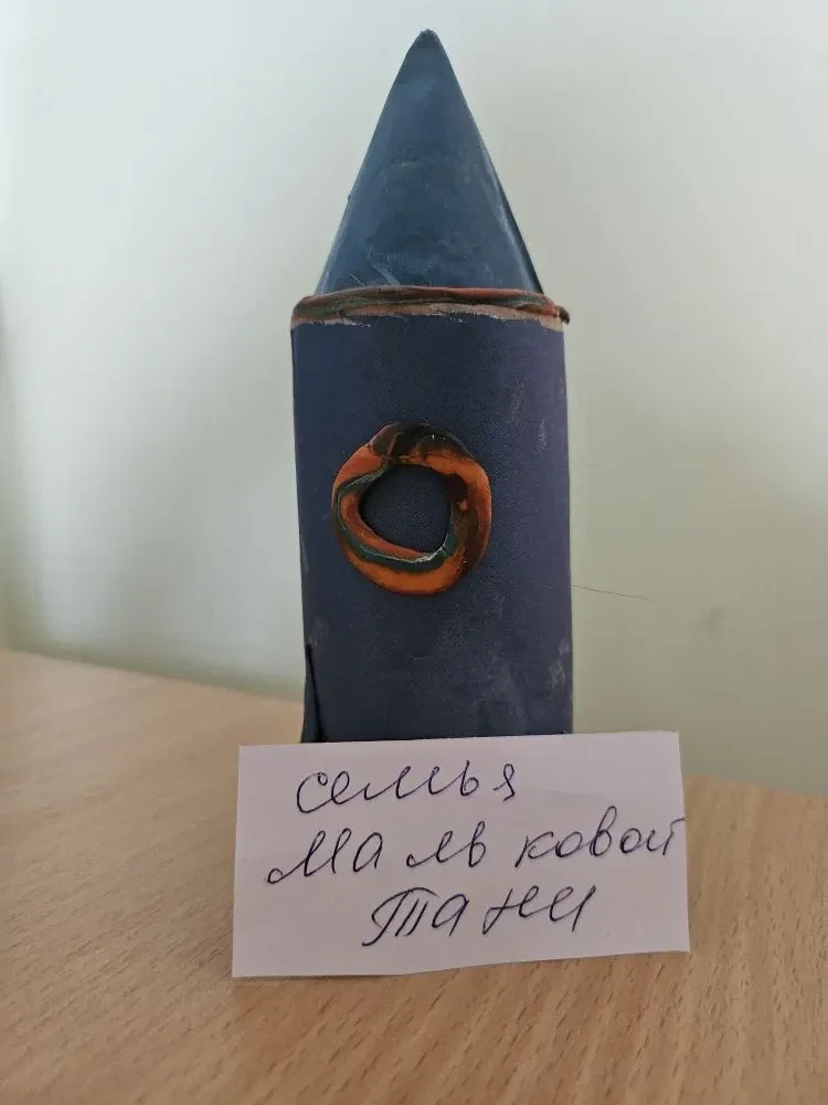 🪐Представляем космическое творчество наших семей!🚀 Каждая поделка - это маленькая все...