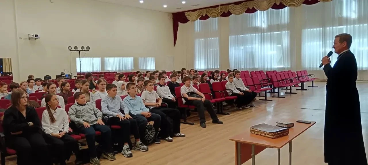 📚 Урок духовности и безопасности в 7-х классах  На этой неделе в нашей школе состоялась важная и поз
