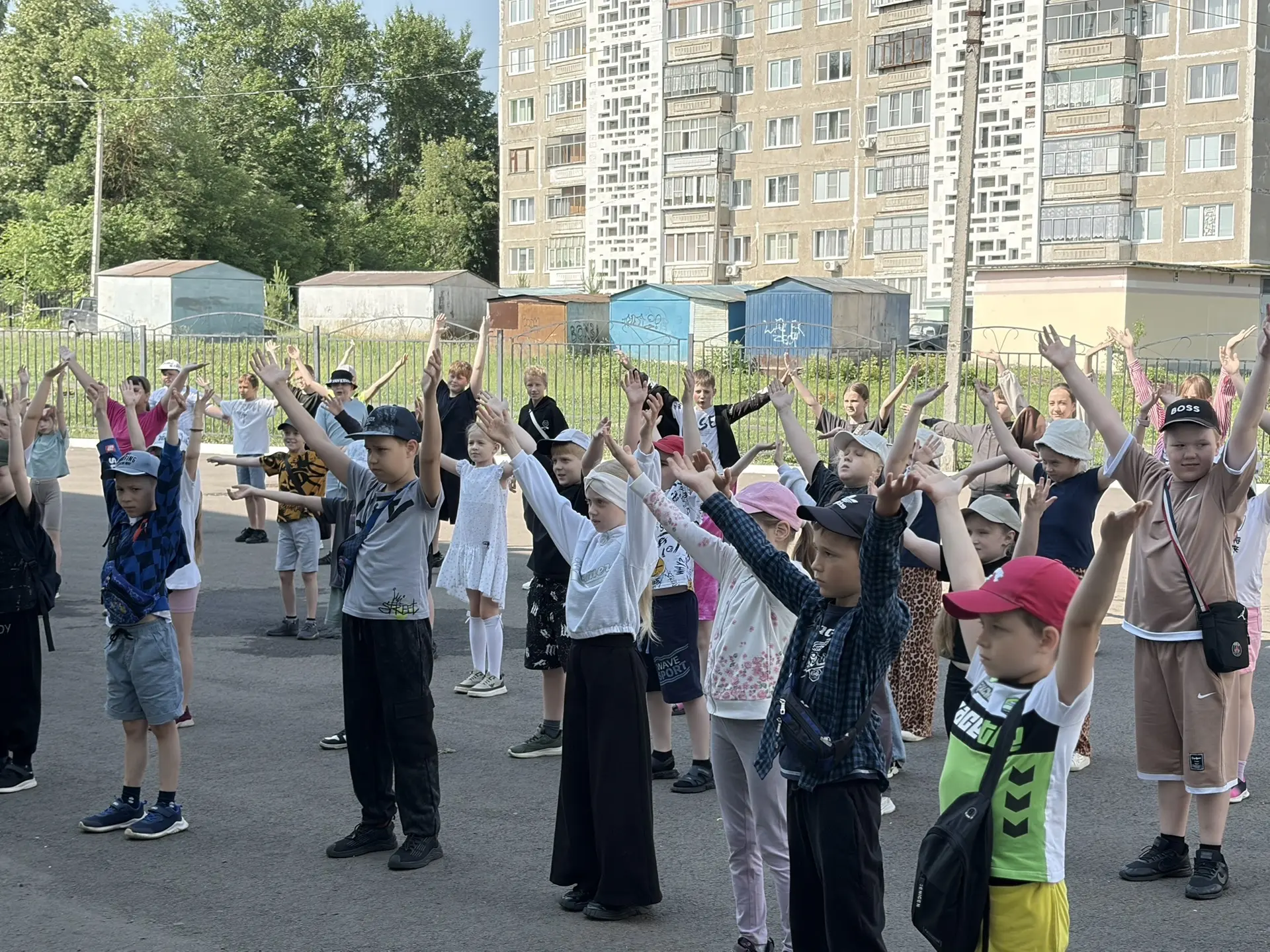 🎭 Очередной день в пришкольных лагерях «Солнышко» и «Движение Первых» #лучшая37 подарил ребятам мно