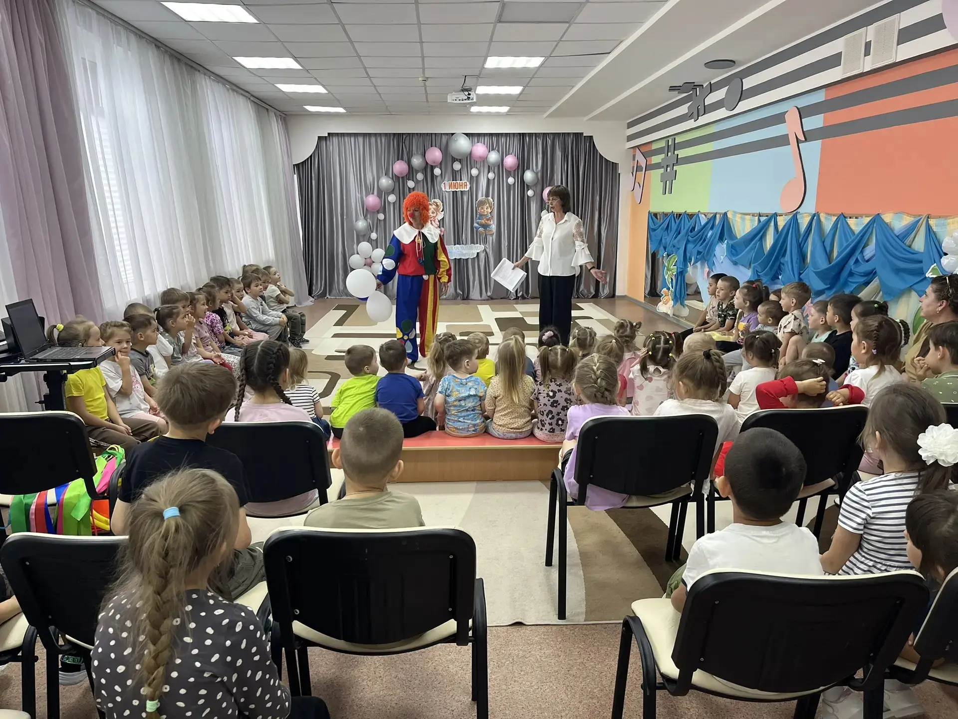 Радостно, звонко и тепло прошёл  главный праздник детства – День защиты детей в нашем д...