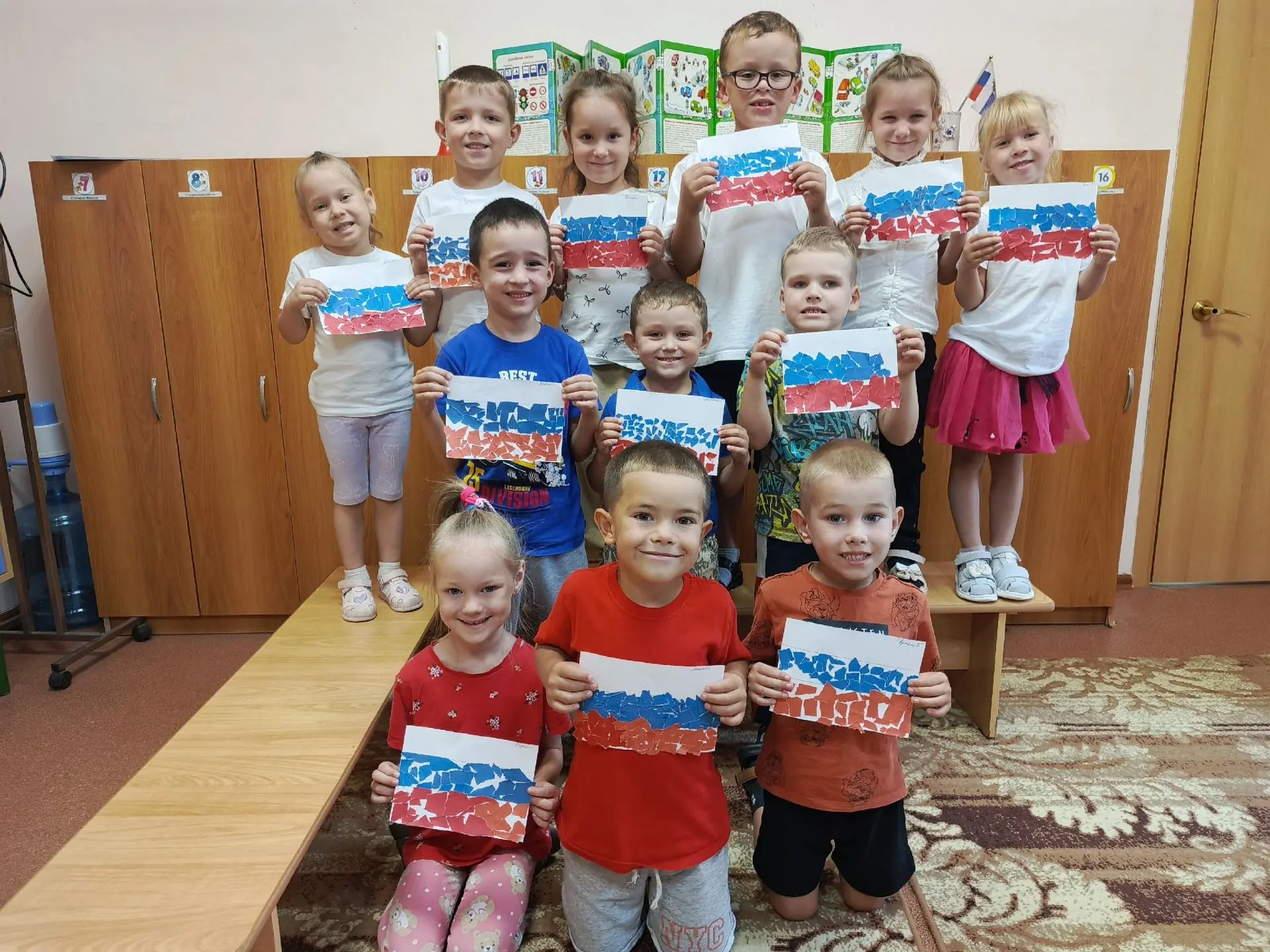 В преддверии 22 августа — Дня Государственного флага Российской Федерации — в нашей гру...