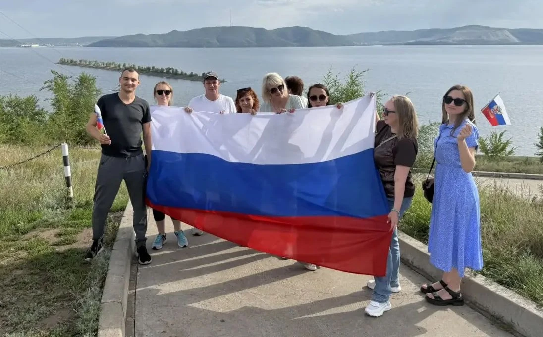 ✔️Сотрудники УИИ УФСИН России по Самарской области приняли участие в акции «Цвета Родин...