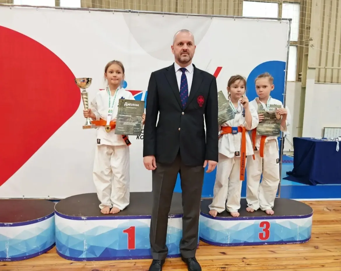🏆ЮНЫЕ ЧЕМПИОНЫ🏆  🎉В апреле наши ученики вновь доказали, что они — настоящие победители. Спешим подел