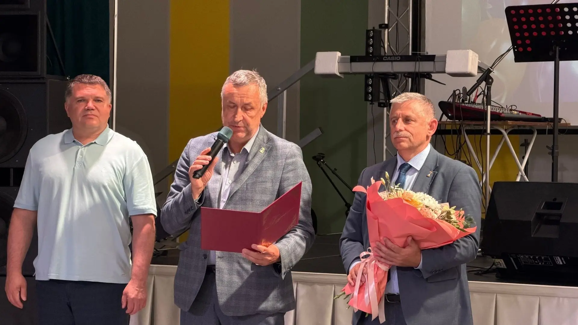 Сегодня отмечается День работника текстильной и лёгкой промышленности🎉