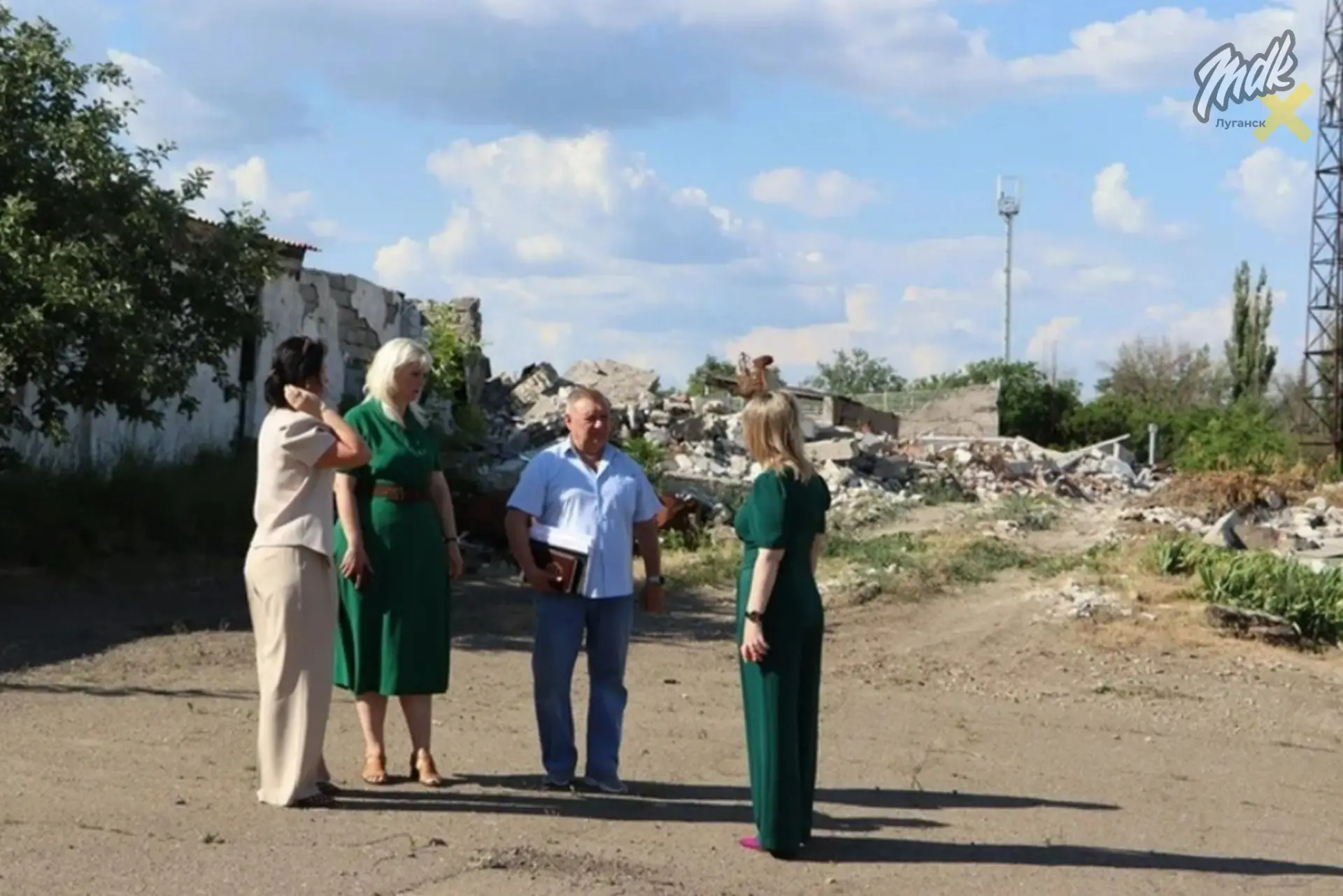 🏟 В Стаханове спустя четыре года восстановят спортзал на стадионе «Победа»

Четыре года назад спорт