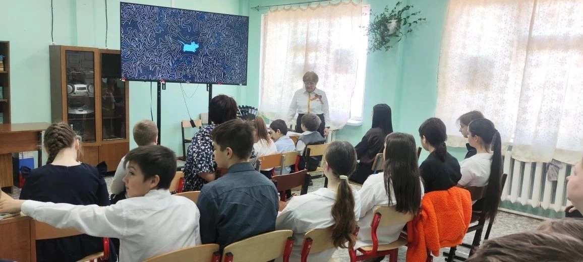 Сегодня, 8 мая, в нашей школе советником директора по воспитанию и взаимодействию с детскими обществ