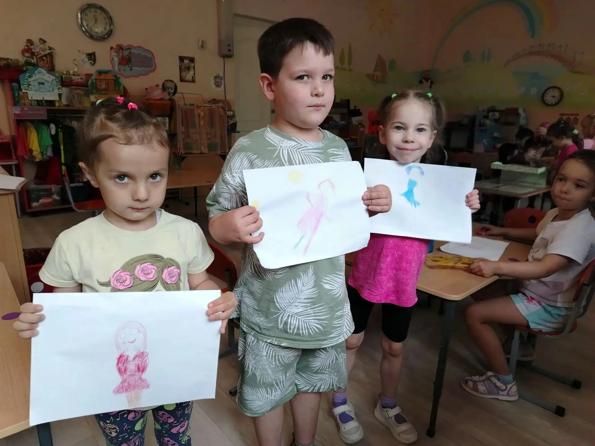 Семья - самое главное и ценное, что есть у человека. Сегодня, в День семьи, любви и верности наши во