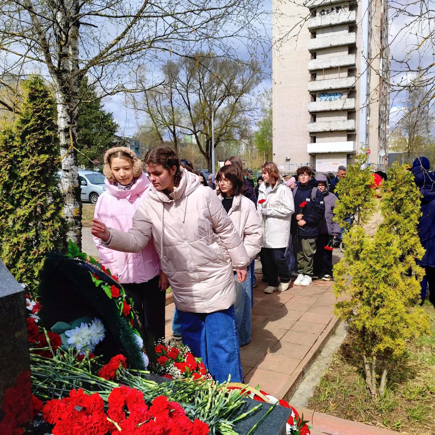 40 лет спустя: помним подвиг героев-ликвидаторов  Сегодня, 26 апреля, у мемориала ликвидаторам радиа