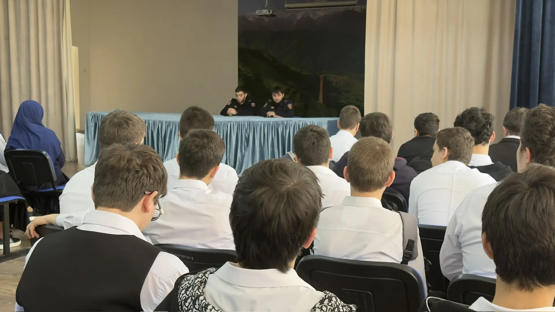 Тема: В рамках проведения межведомственной комплексной опративно- профилактической операции “Чистое 