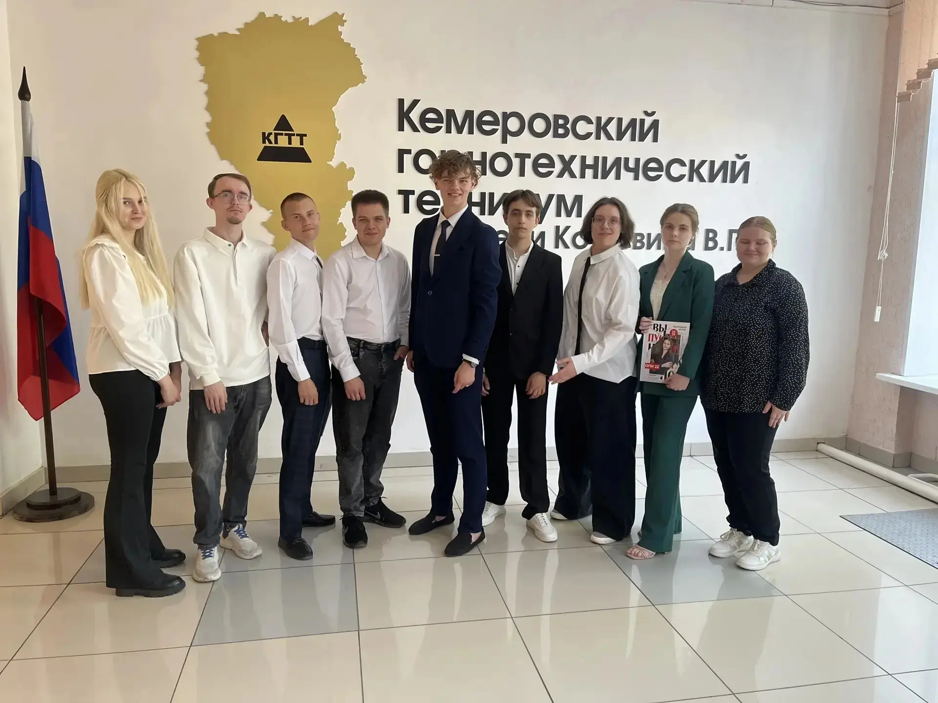☀ Июнь для нас, пожалуй, самая волнительная пора! 

🙌 Забот много: во-первых, обеспечить нашим выпу