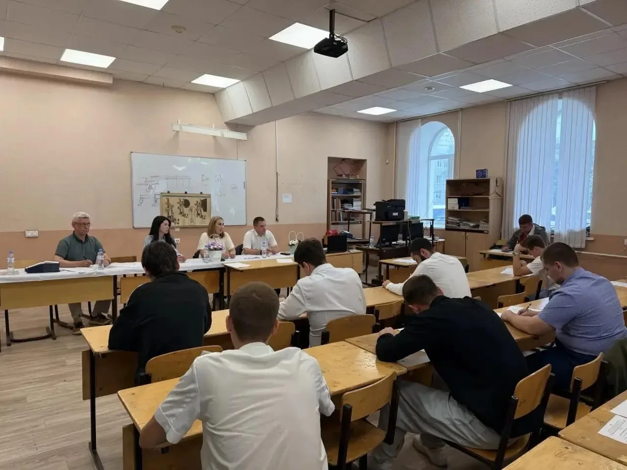 ❗❗❗Государственная итоговая аттестация (ГИА) в СамКЖТ по специальности 23.02.06 - Техническая эксплу