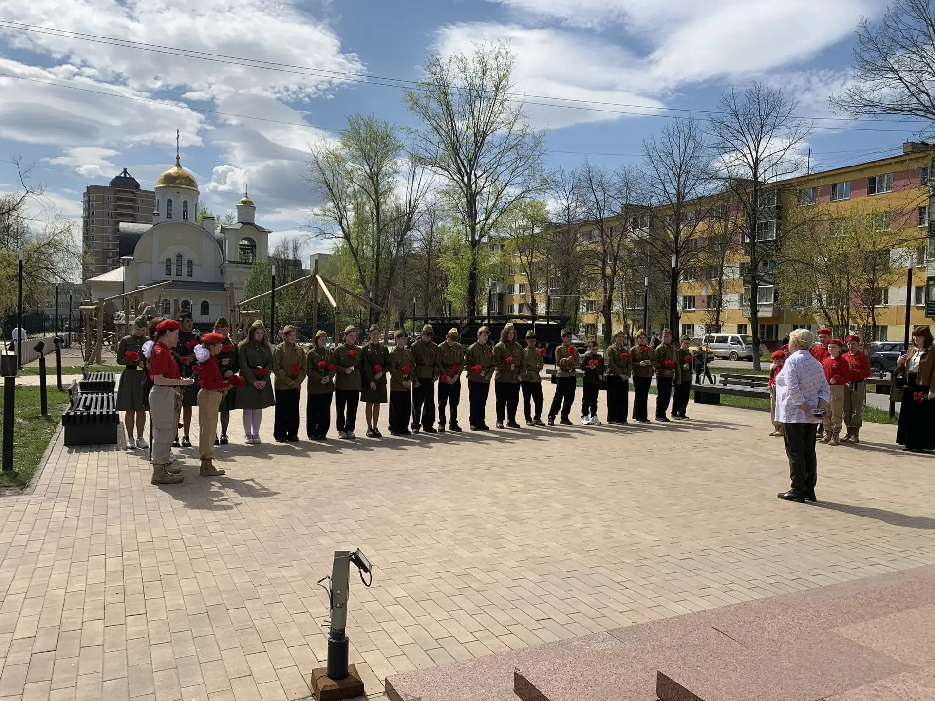 Подвиг предков помним всегда!  Сегодня наши ребята участвовали в важной патриотической акции «Вахта 
