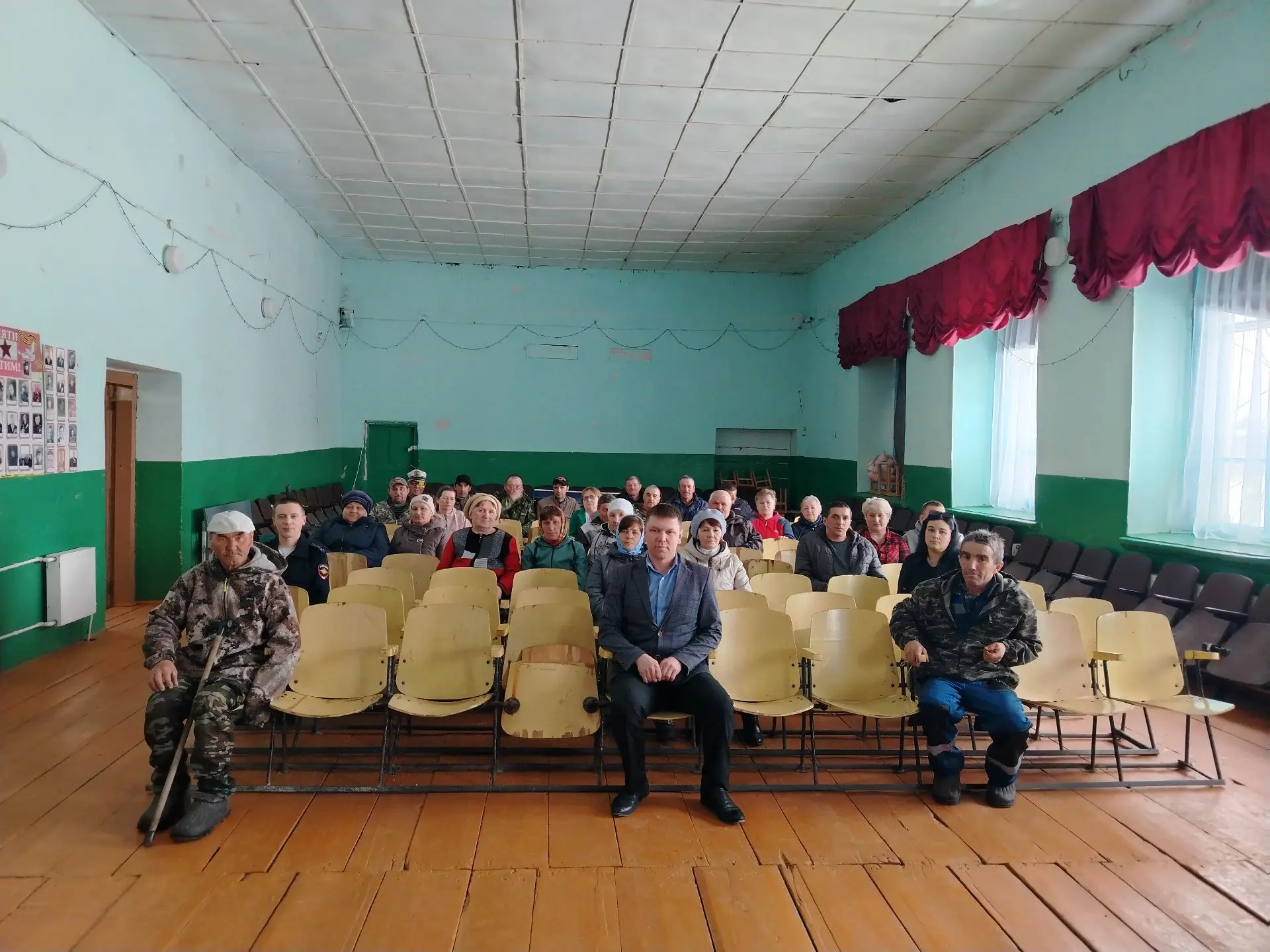 Сход граждан в с.Артакуль

03 апреля 2026 года в здании сельского клуба с.Артакуль состоялся сход гр