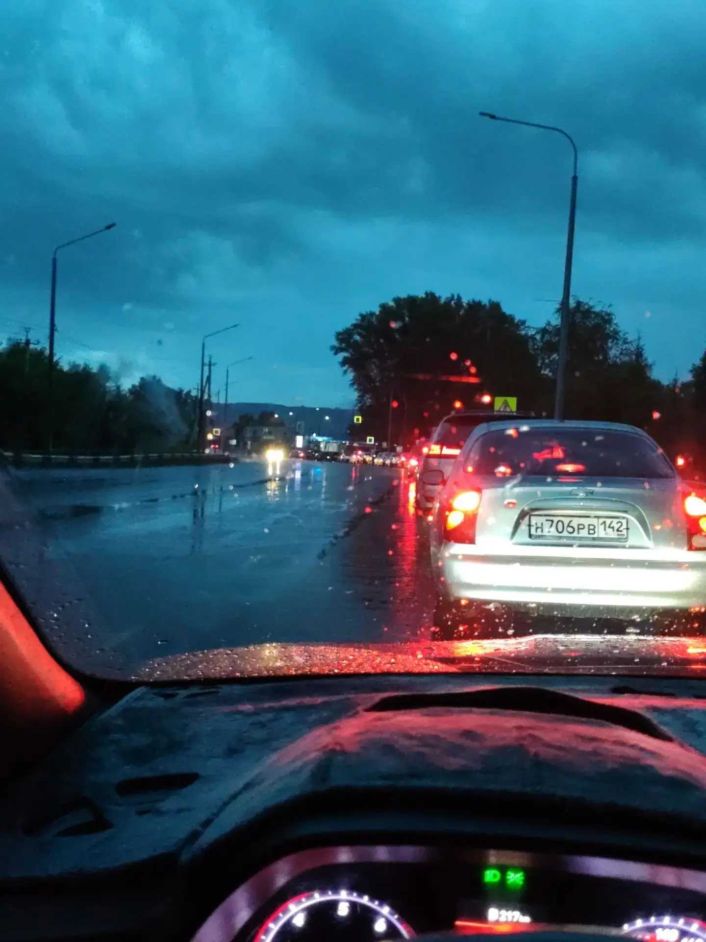 ЭКСТРЕННОЕ ПРЕДУПРЕЖДЕНИЕ 

5, 6 и ночью 7 августа на территории Кузбасса ожидаются кратковременные 
