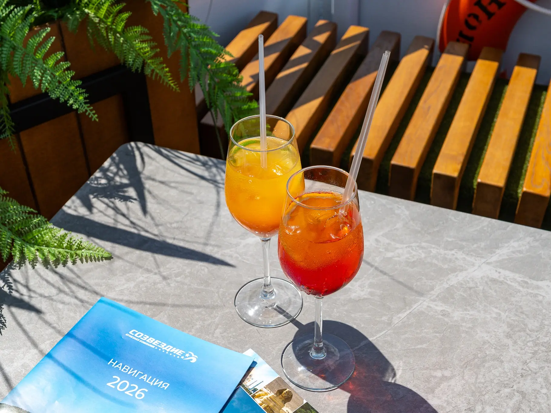 🍸 Бары на теплоходах «Созвездия»

На борту всегда есть пространство, где можно начать день с чашки 