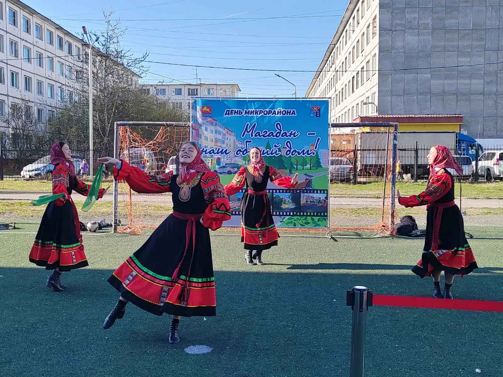 Городская акция "Магадан наш общий дом" продолжается 👍🏻 и на этот раз день микрорайона прошел в ми