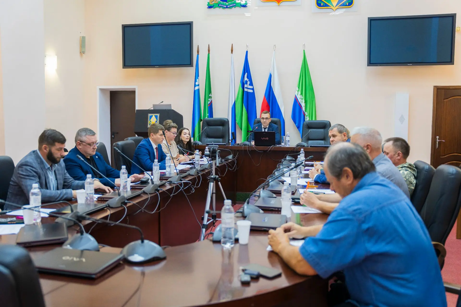 На Совете по развитию малого и среднего предпринимательства рассмотрели решения для под...