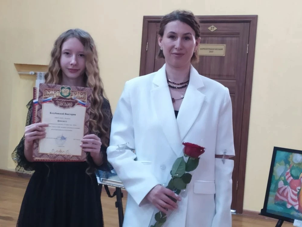 29 мая в районном доме культуры состоялся конкурс  "Ученик года". Нашу школу представил...