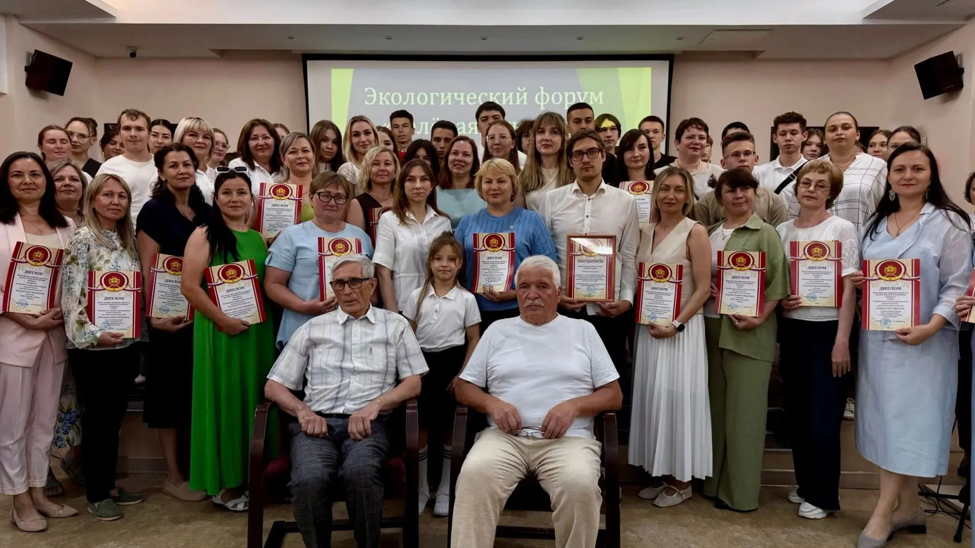 ‎🌍💚 ✨В рамках республиканского фестиваля «Зелёная Чувашия» АУ «НИИ экологии» Минприро...