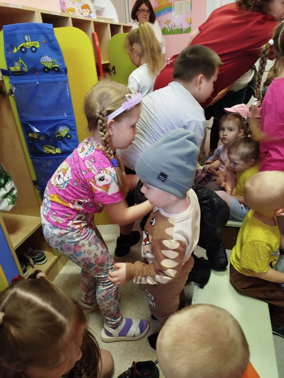 4 день "День добрых дел"                                      В каждом из нас живет час...
