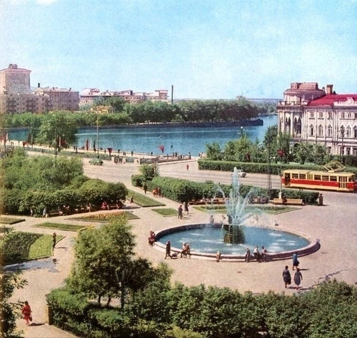 Свepдлoвcк, 1970-e

Сделано в СССР - подписаться