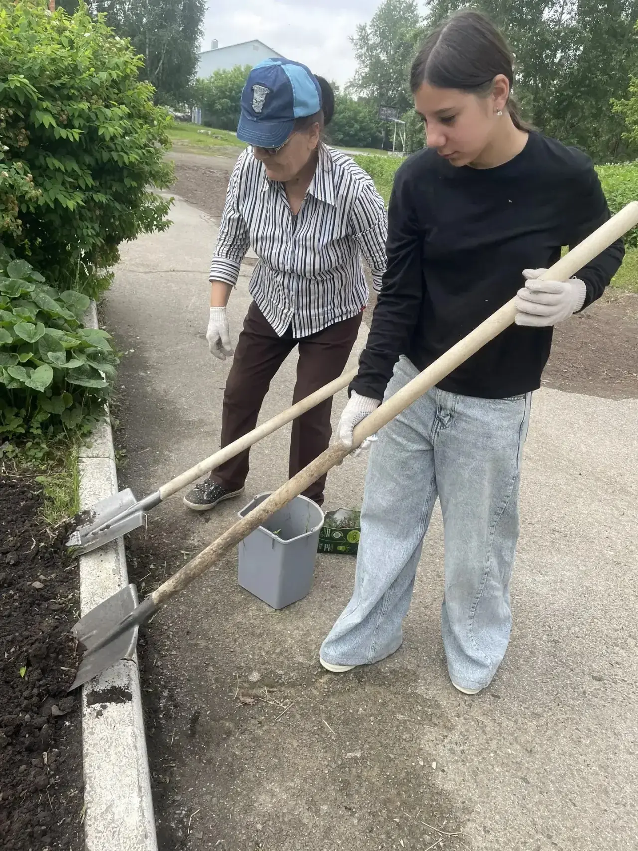 #СОБЫТИЯ_55

🌿 Десятый день в лагере «Алые паруса» начался с привычного, но важного ритма. Мы након