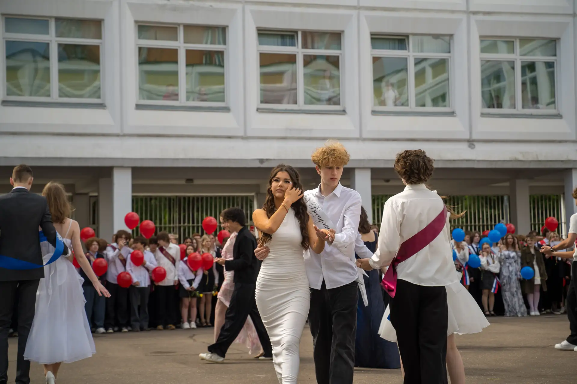 🎒🔔 Последний звонок на Крылатских холмах: впереди экзамены и каникулы!  🎉 Вот и прозвенел Последний 