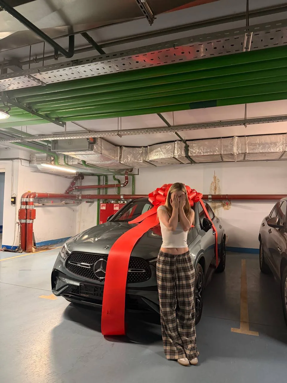 🎁 Андрей Кокошка подарил Инст Рине Mercedes-Benz GLC Coupe
