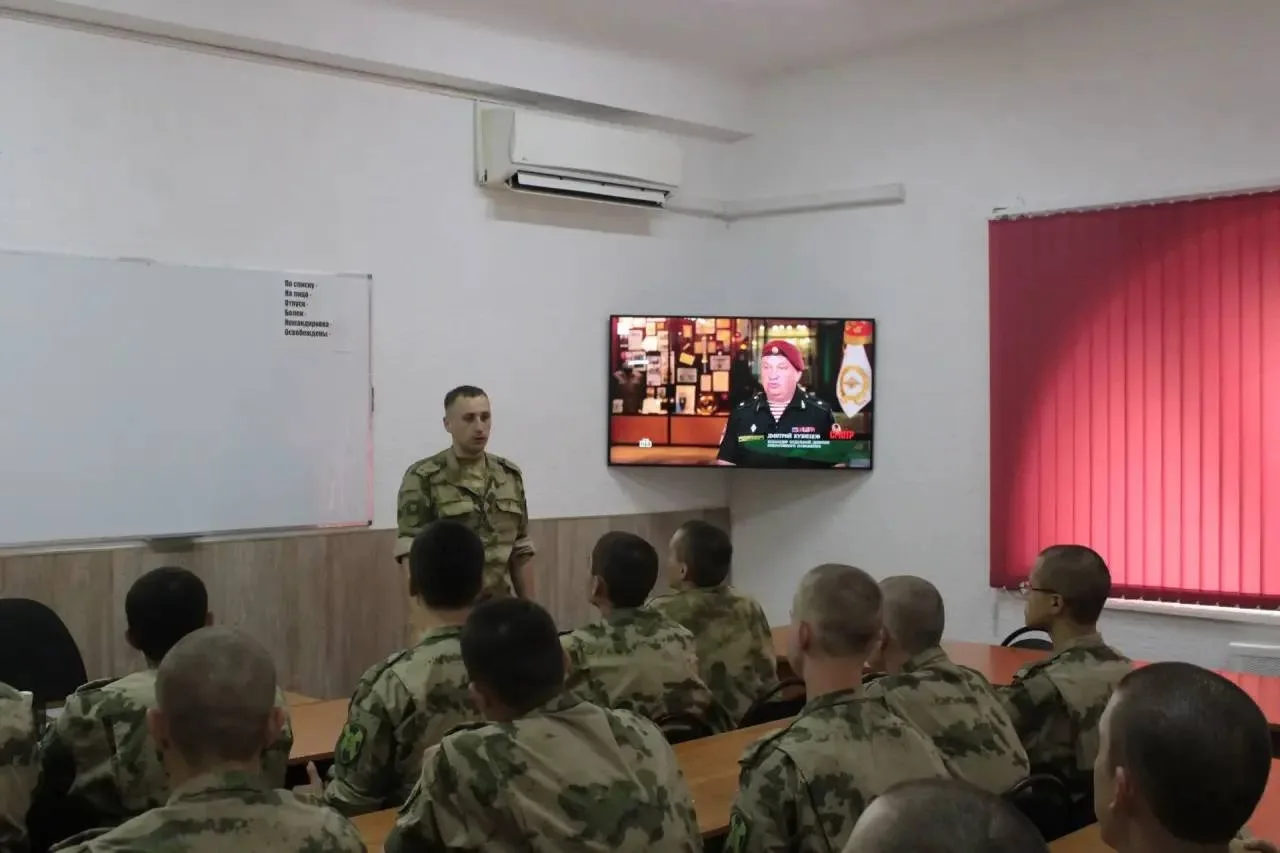 🔔 Круглый стол в войсковой части 3419: отмечаем 102‑ю годовщину ОДОН ВНГ РФ