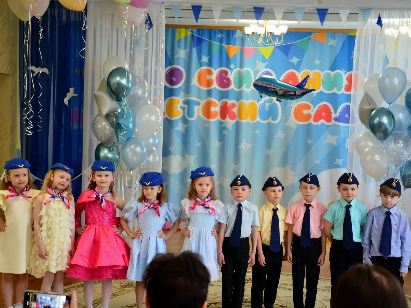 🎊 "Поправили кроватки,