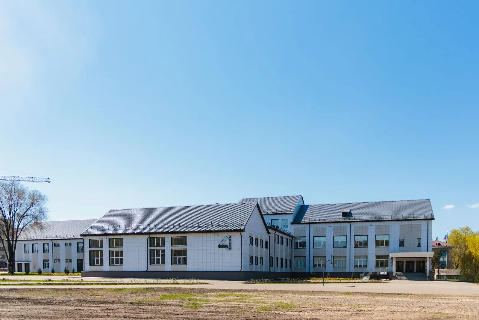 Всё лучшее детям! 👫  🏫Только посмотрите, как школа №4 преобразилась после капремонта. Здесь заработа