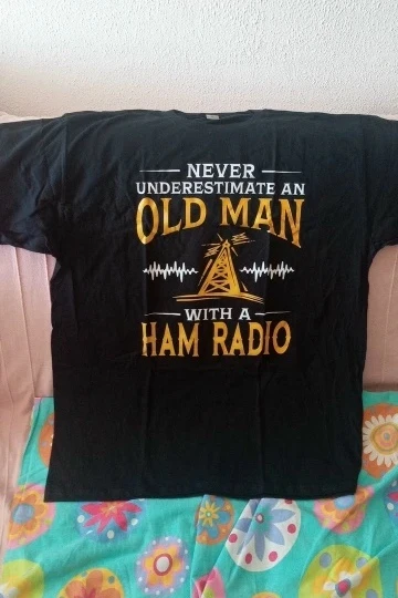 Стильная футболка Old Man With A Ham Radio