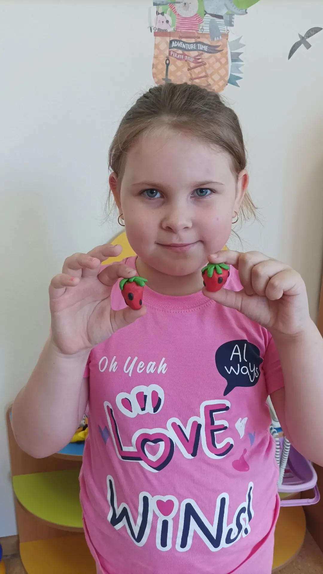🍓🍓🍓 Клубничка — радость и польза в каждой ягодке! 😍

Сегодня наши "Звездочки" лепили клубнику — 