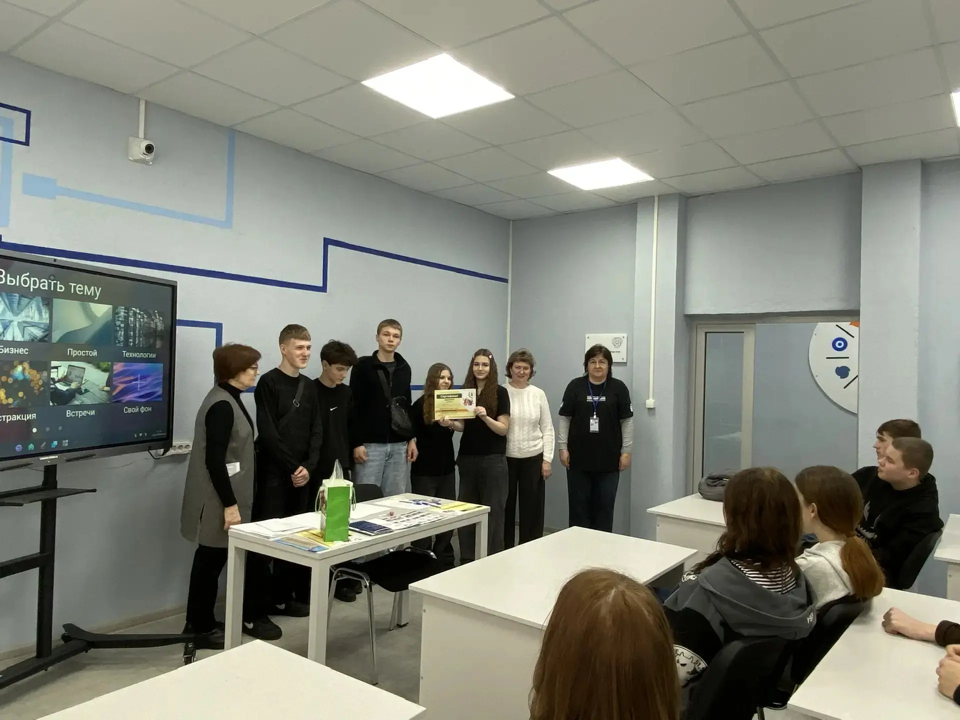 ПРОФОРИЕНТАЦИИ УЧАЩИХСЯ   В рамках программы раннего профобразования учащиеся 8В класса посетили Сар
