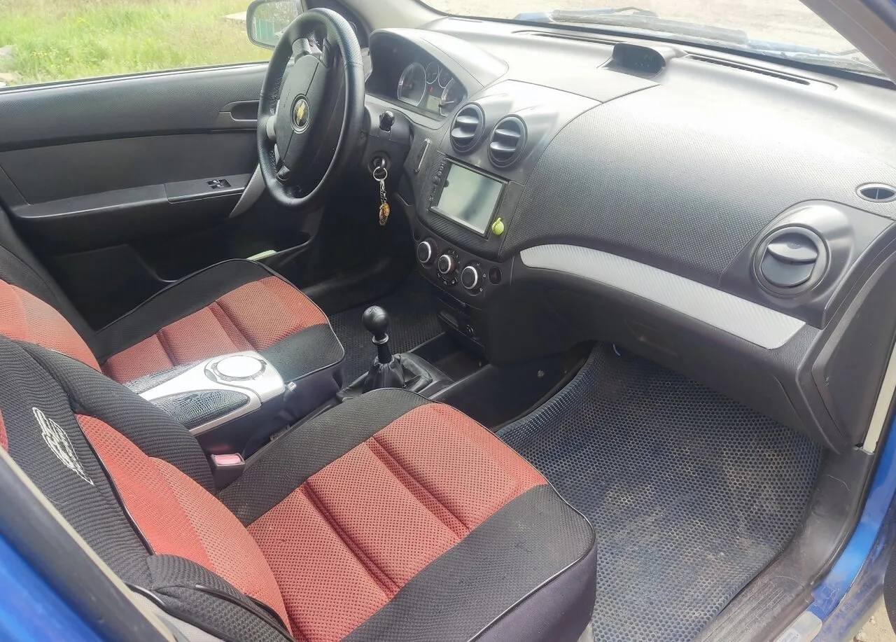 Продам Chevrolet Aveo T250, 1,5, 2008 г., б/у, 303 000 рублей