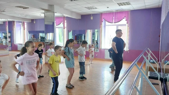 Сегодня мы официально завершили сложный для нас ремонт в Зеркальном зале МАУК "ДК им. Маяковского" —