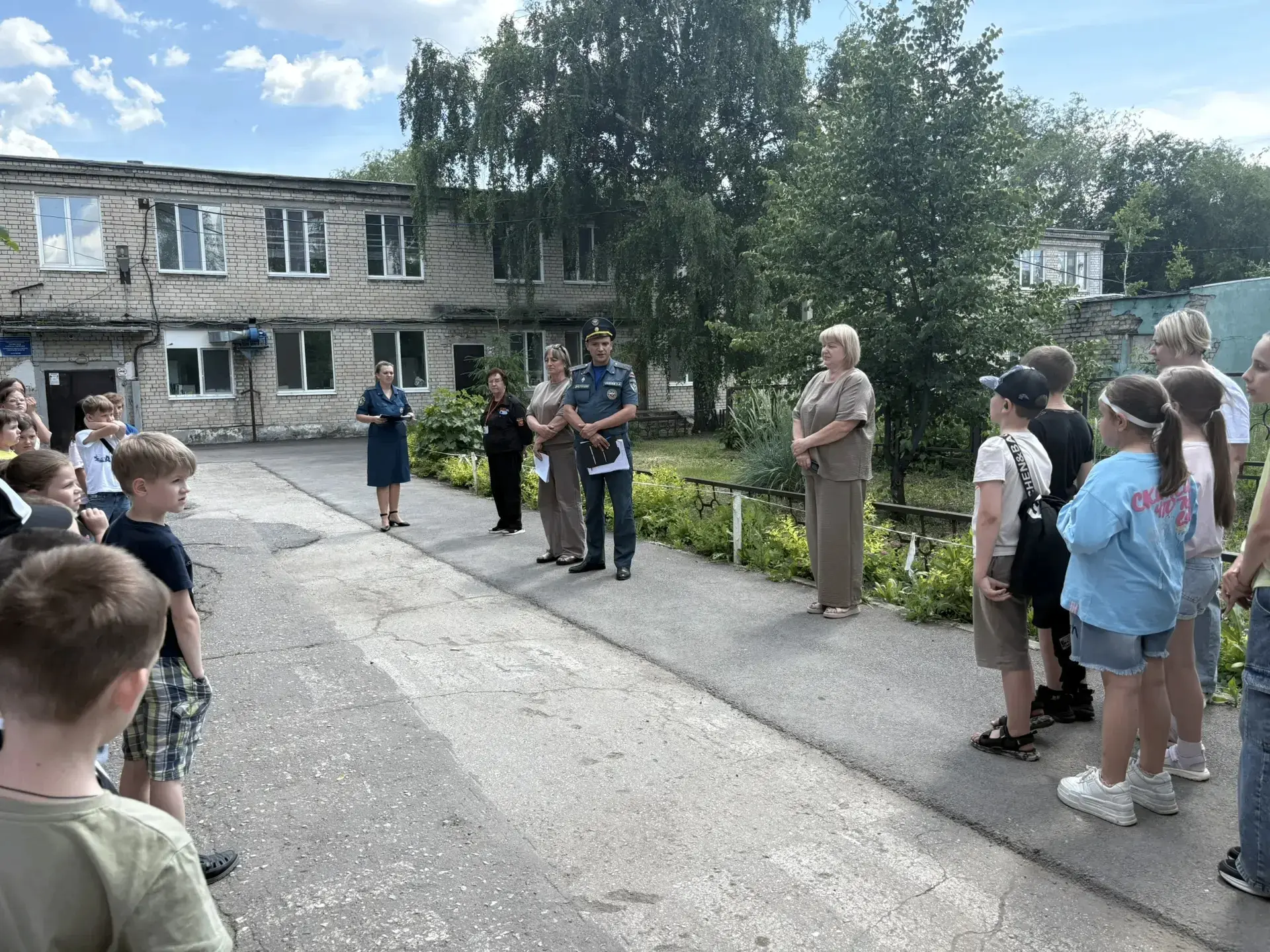 Сегодня в оздоровительном лагере "Содружество Орлят России ЕДИНСТВО" день, посвящённый великим людям