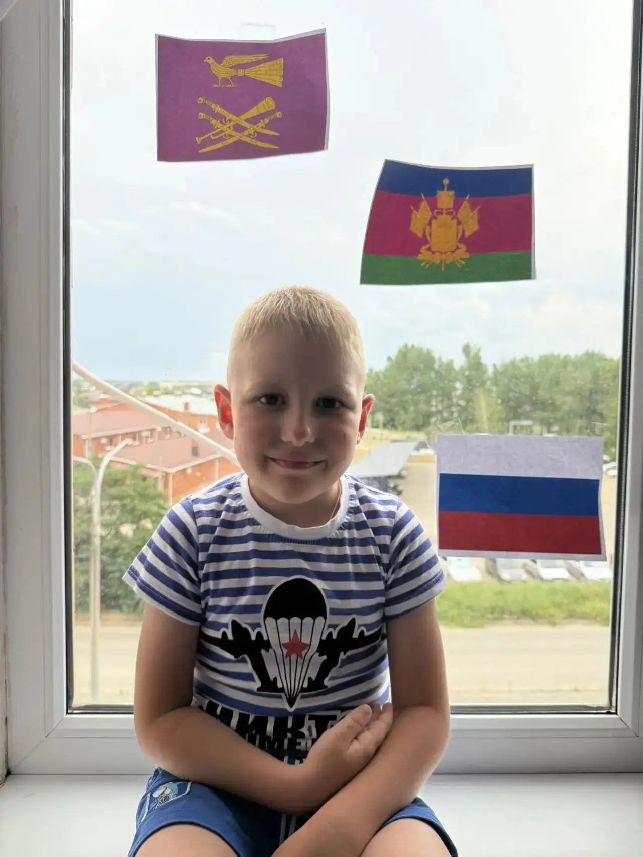 Ваня Константинов

#Россиянавсегда
#МояСтранаРоссия
#ДеньРоссииКор26