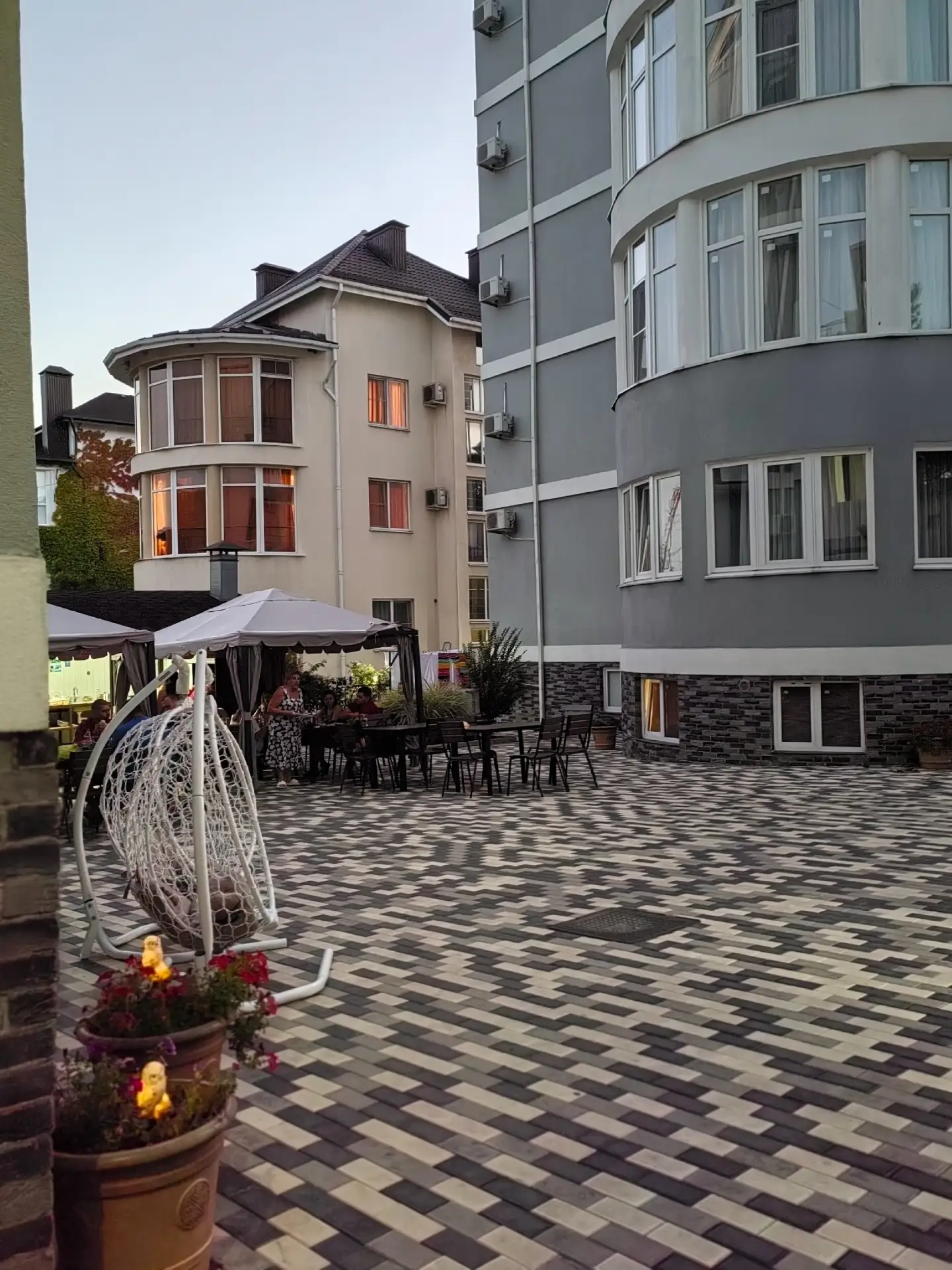 #ТУАПСЕ #АГОЙ  Где море пахнет свободой, а горы шепчут истории... Тысячи отелей говорят «у нас комфо