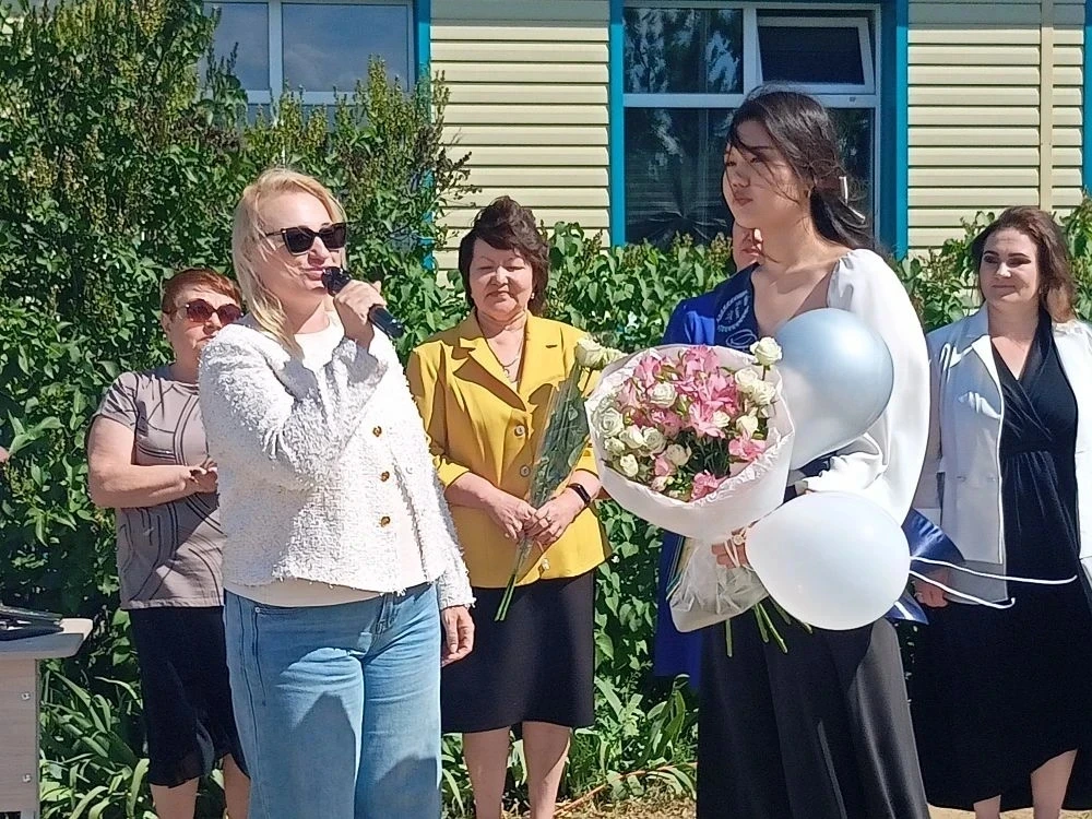 В Николаевском районе прозвенели последние звонки