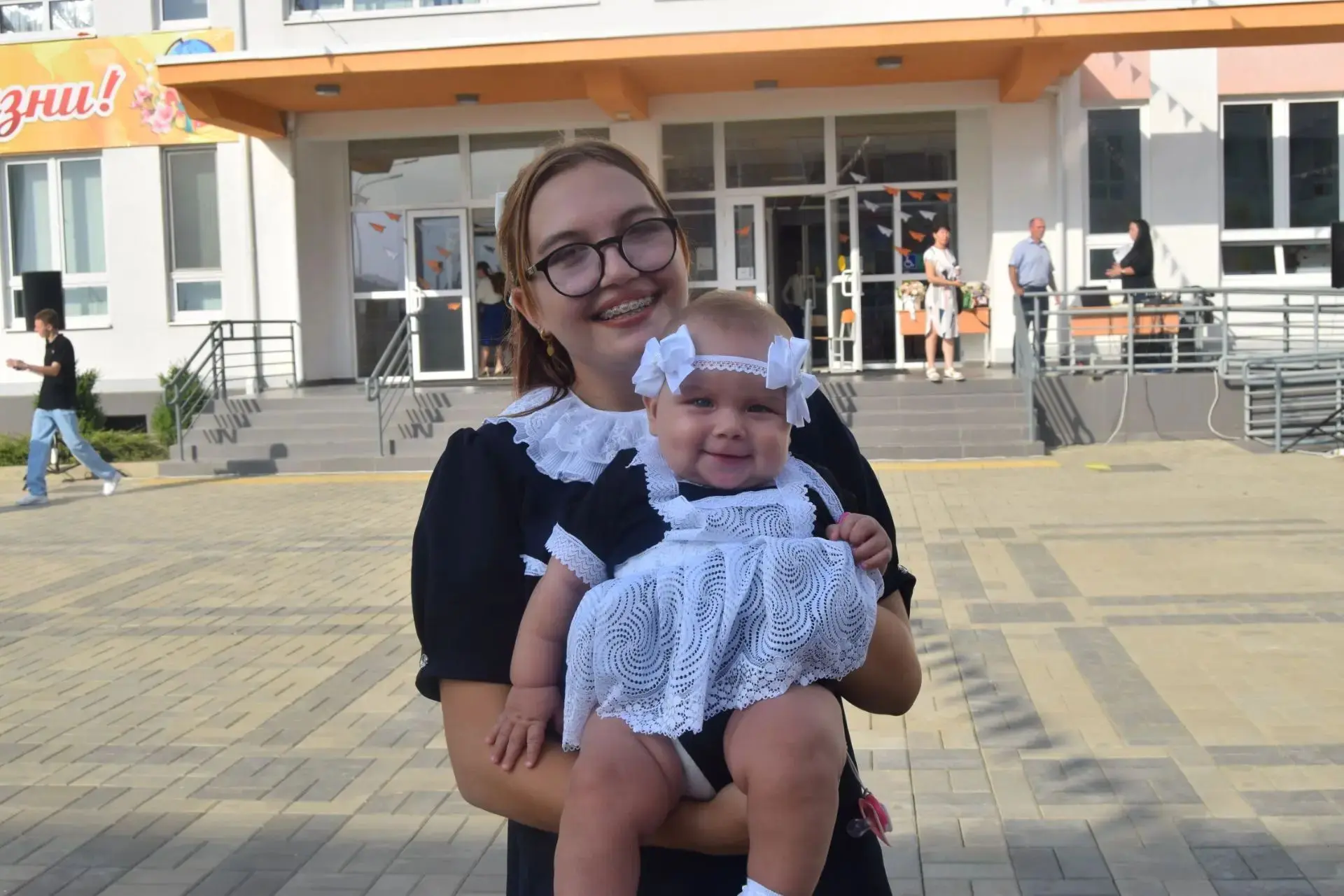 🍁На этих фото, пожалуй, самая маленькая из наших участников сентябрьского конкурса про...