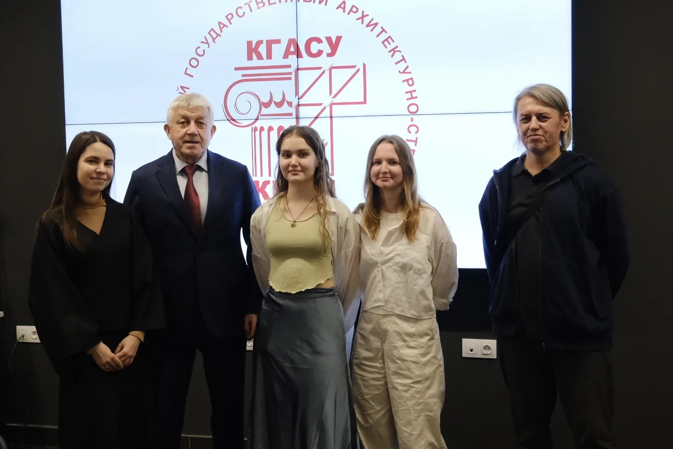 Добрый день, друзья.  Вчера  состоялся очередной учёный совет нашего университета.  Перед началом со