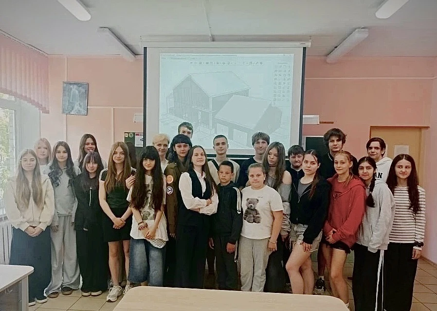 Будущее строительства в надежных руках: профориентационная встреча в школе №10.