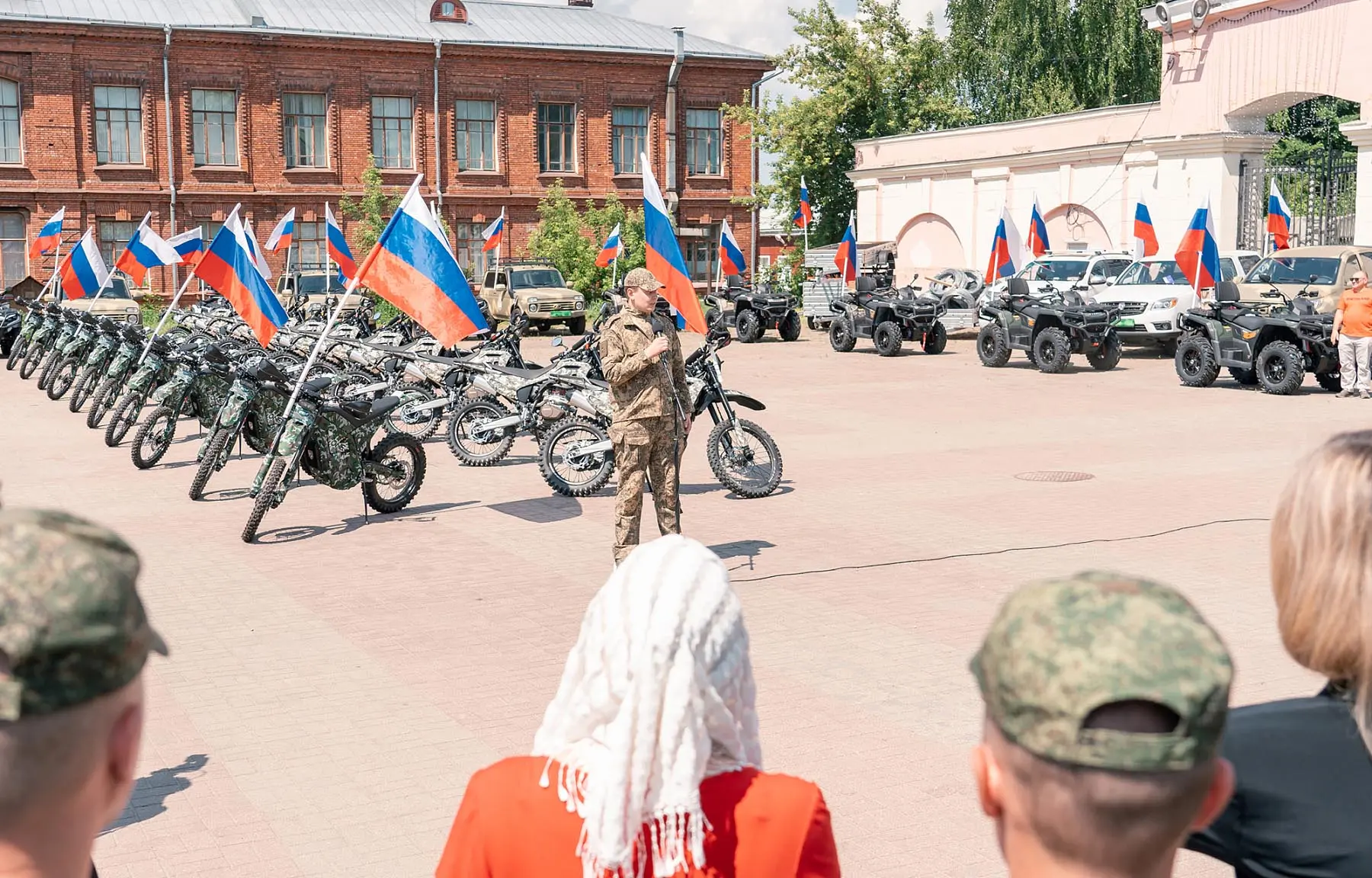 В Тверской области передали более 50 единиц техники и оборудования военнослужащим