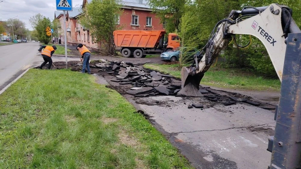 Подрядчик заступил ещё на один объект дорожного ремонта – улицу Веры Волошиной