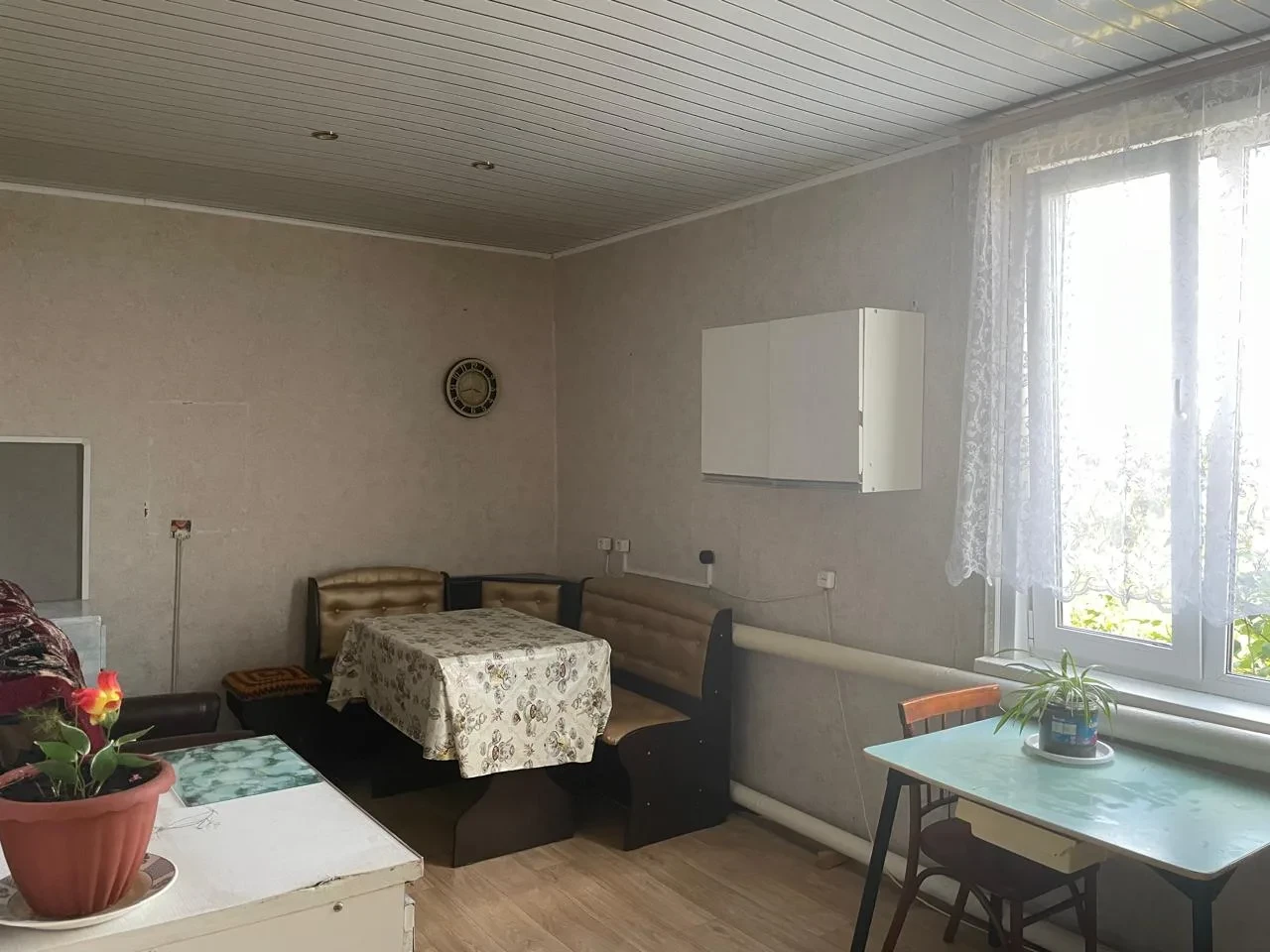 Продам 3-х комнатную квартиру в доме на несколько хозяев, ул Заречная (ДРСУ). 89225445935